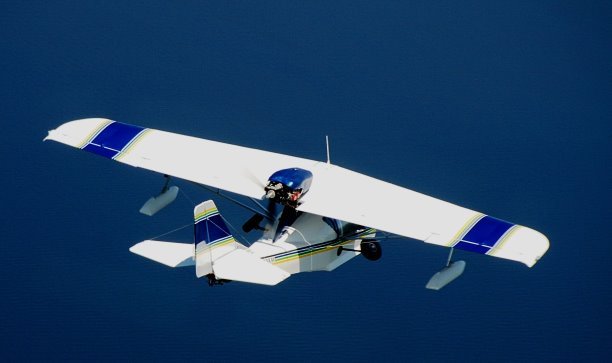 N123XM in flight
        (photo Bill Fosdick)